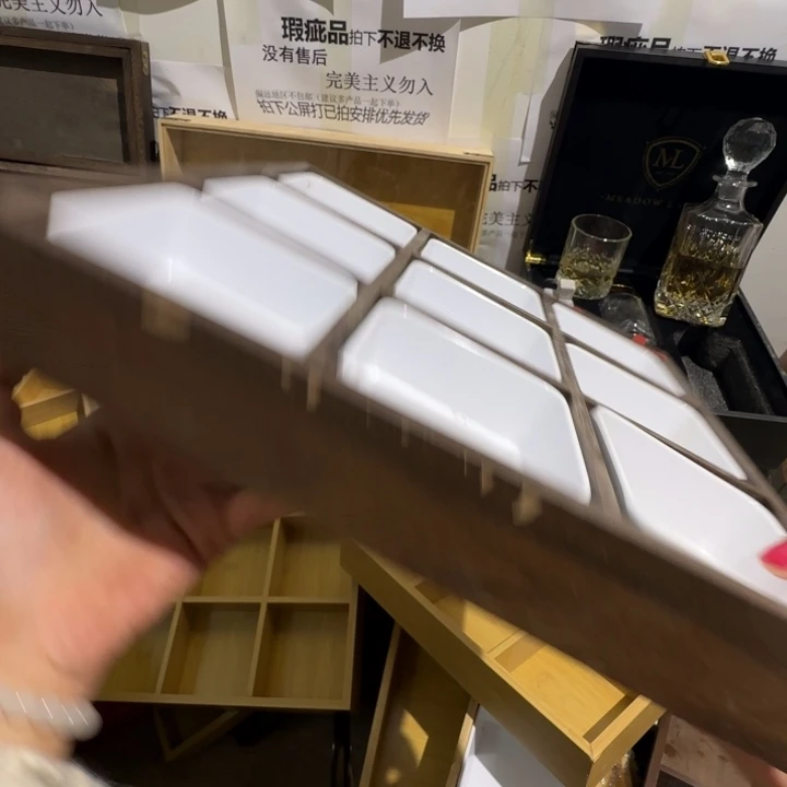 加大款胡桃色九宫格带小碗拍下不退不换