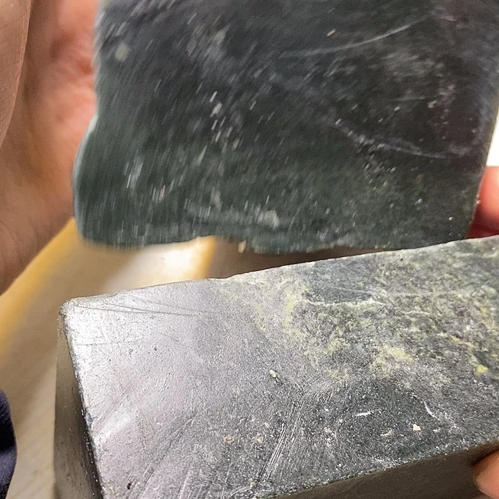 透闪石质玉珠宝半成品未镶嵌