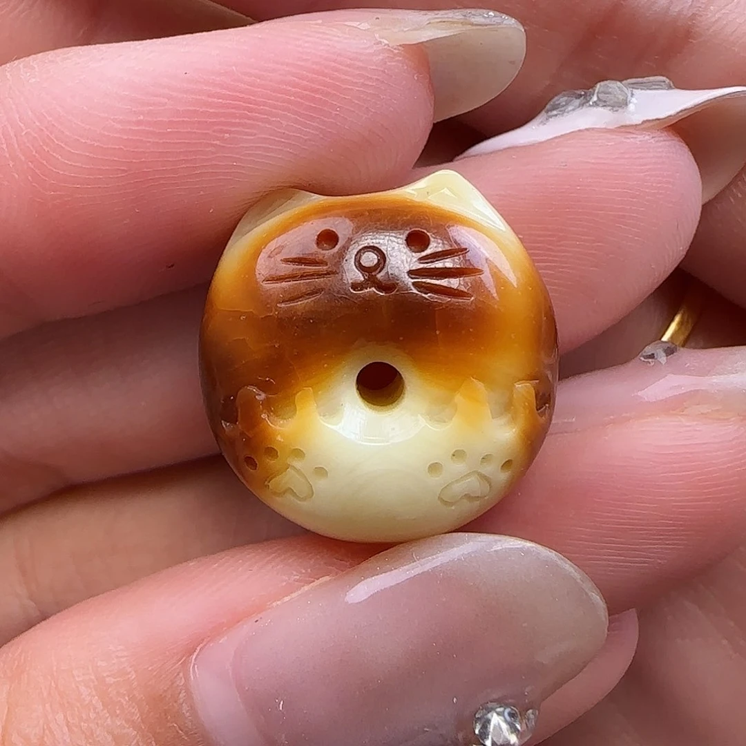 琥珀未镶嵌珠宝奇石糕*蜜蜡