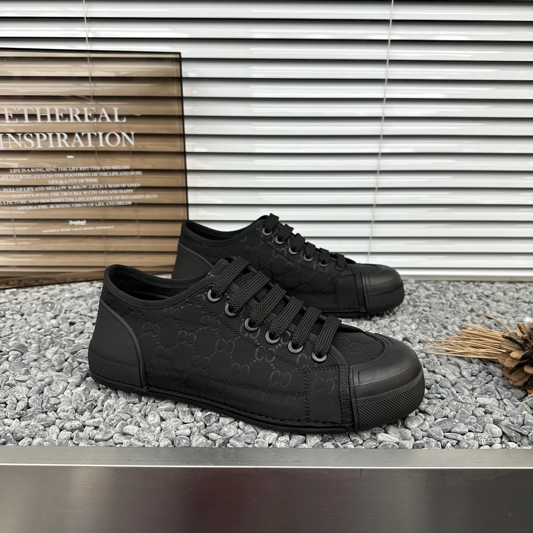 夏季轻奢潮版男士潮鞋透气软底黑色布面休闲男鞋百搭时尚潮流男鞋