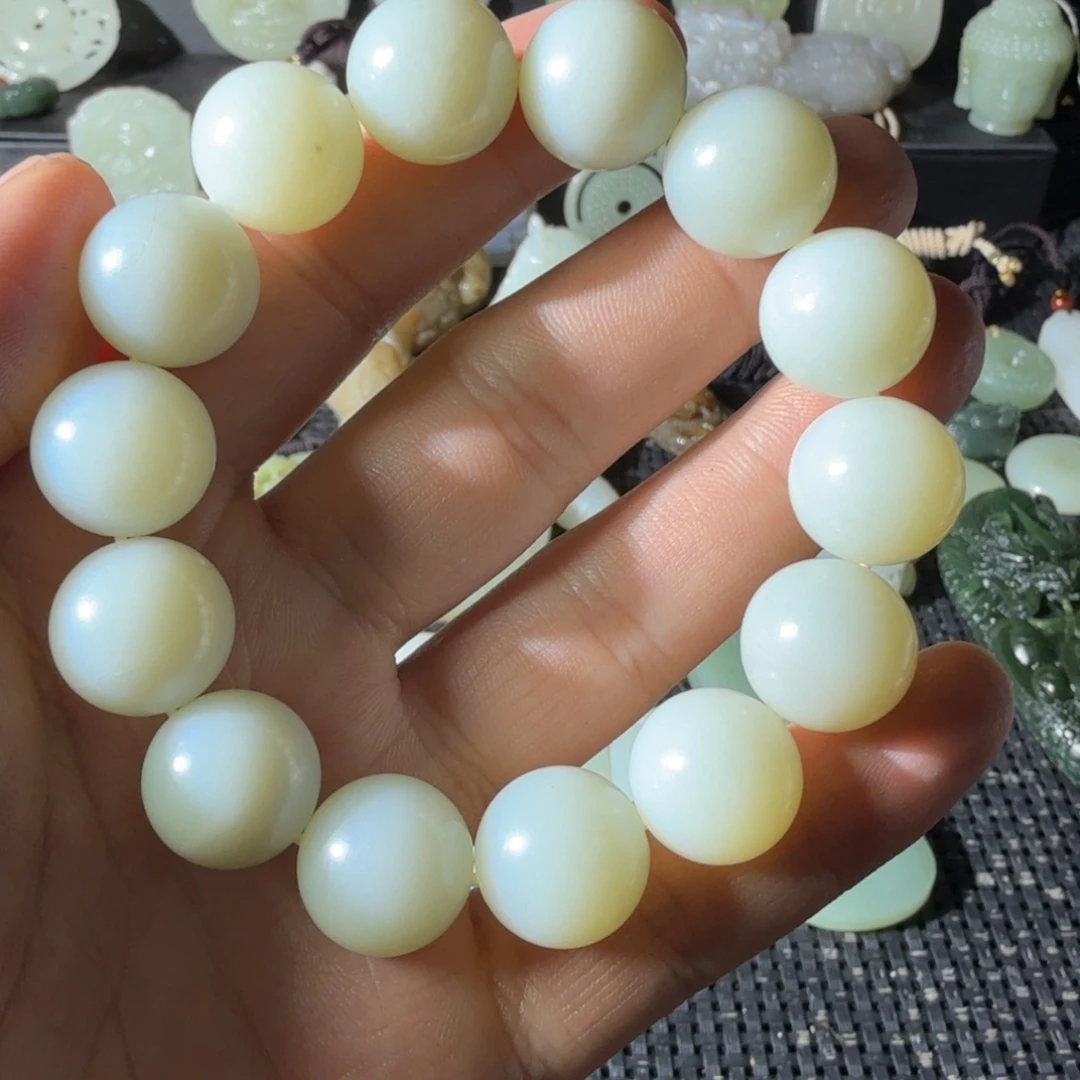 1***3和田玉未镶嵌颈饰