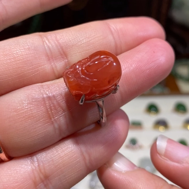 南红玛瑙未镶嵌戒指