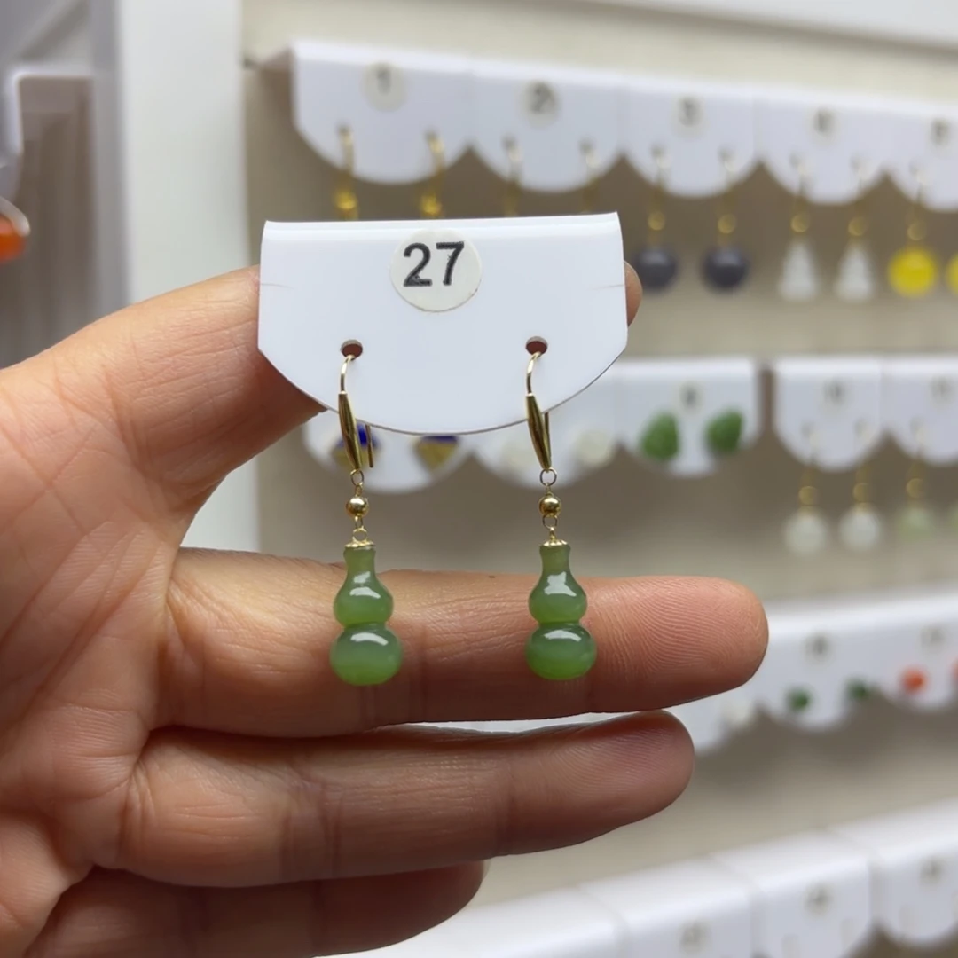 和田玉18K金镶嵌耳饰