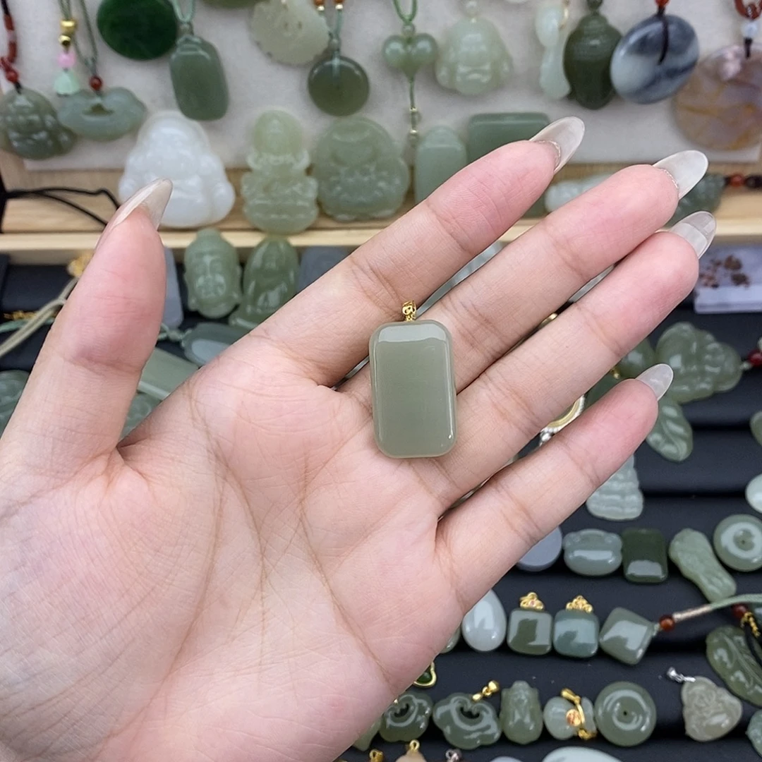 吊坠(不含链)18K金镶嵌和田玉