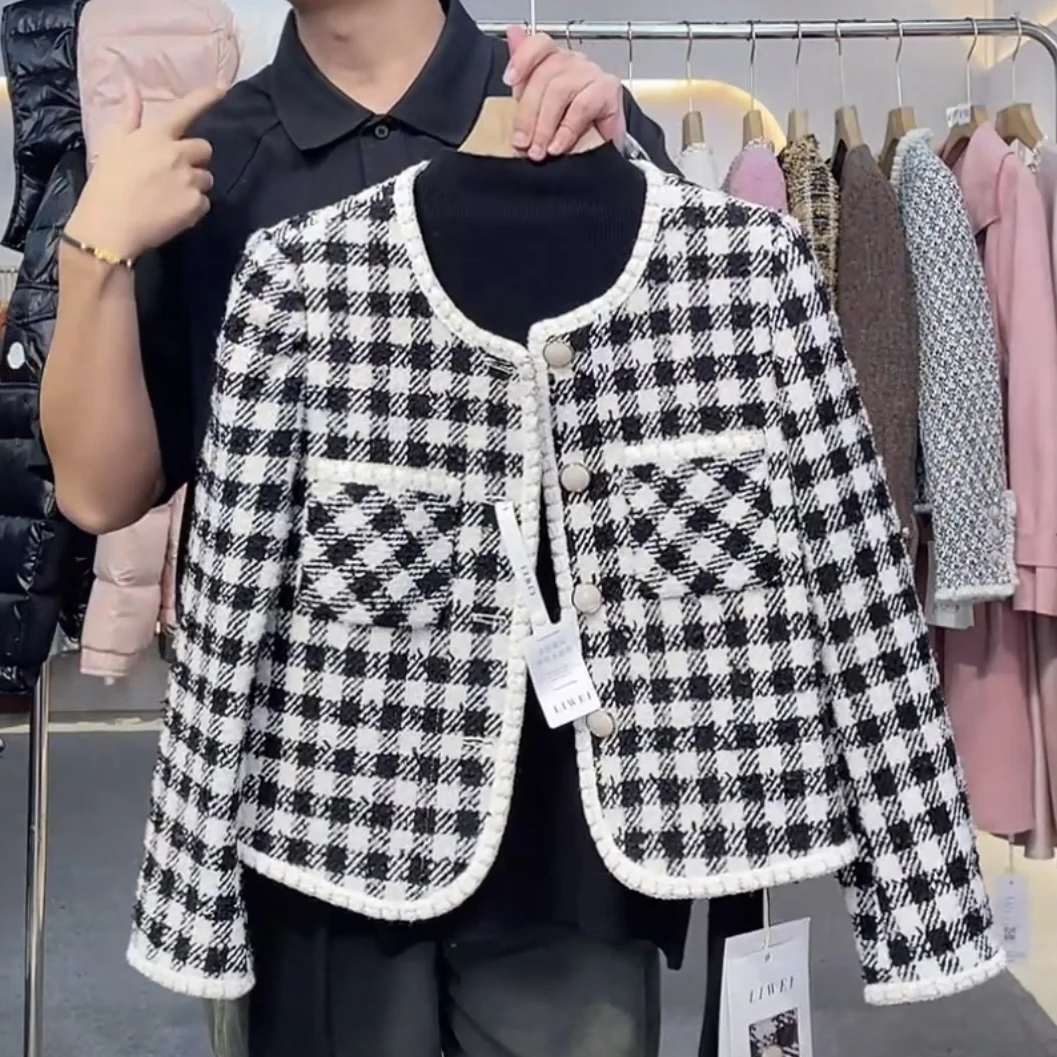 南油秋冬新款时尚圆领单排扣外套百搭休闲简约小香风XF01