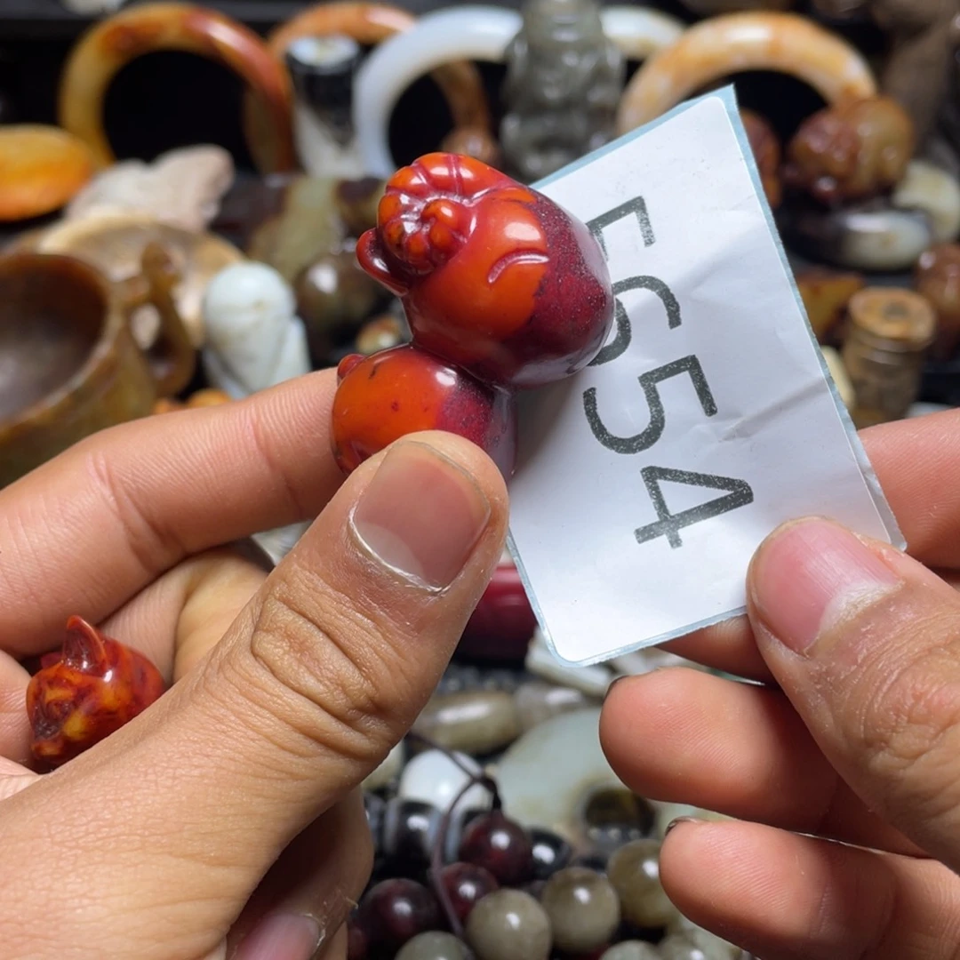 和田玉（糖玉）挂件未镶嵌