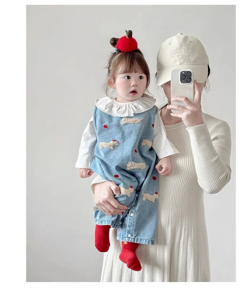 女宝常规女秋季碎花连体韩版婴儿套装卡通动漫牛仔春秋女童洋气