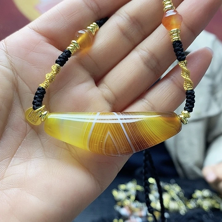 玛瑙/玉髓合金颈饰