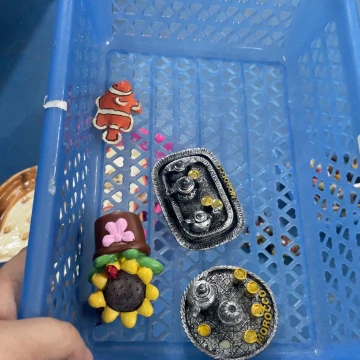 瓷片绯****o微瑕。