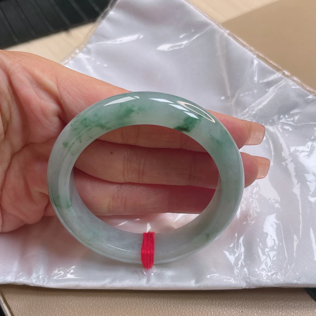 1686号 缅甸天然翡翠A货手镯50-51冰胶飘花正圈手镯