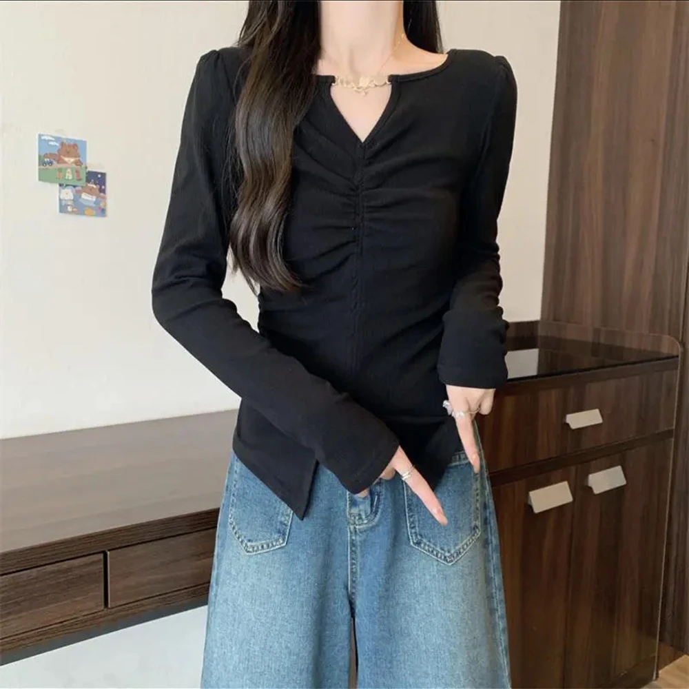 大码设计感V领打底衫女秋冬新款微胖mm时髦气质收腰修身内搭上衣