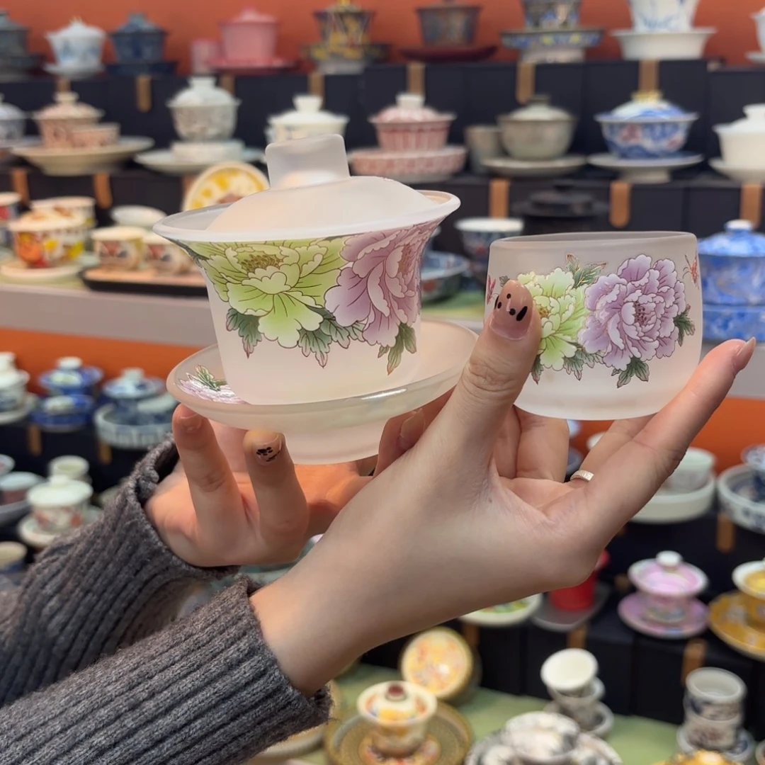 盖碗和杯子等的作用很