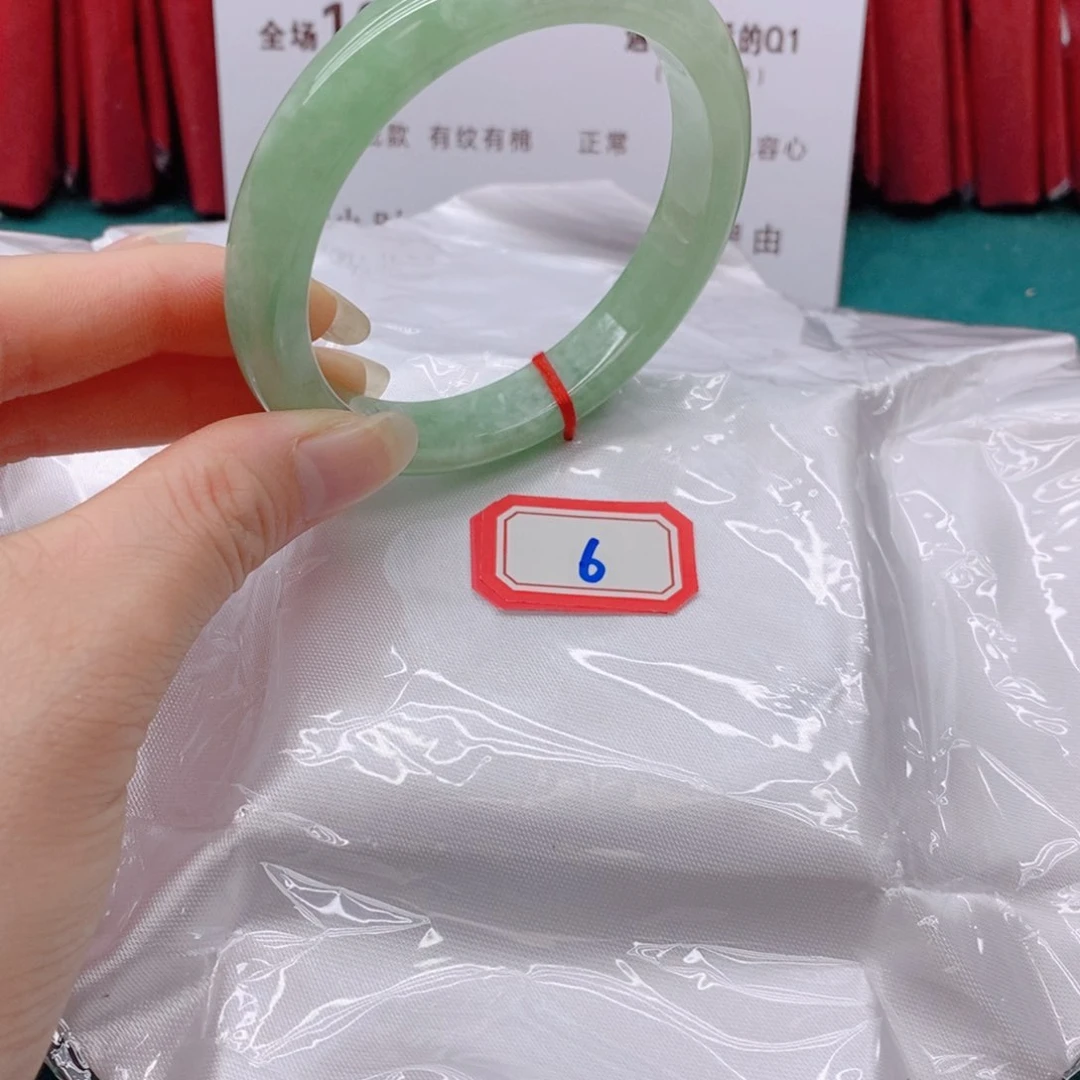 翡翠手镯未镶嵌ジ***ジ06666666