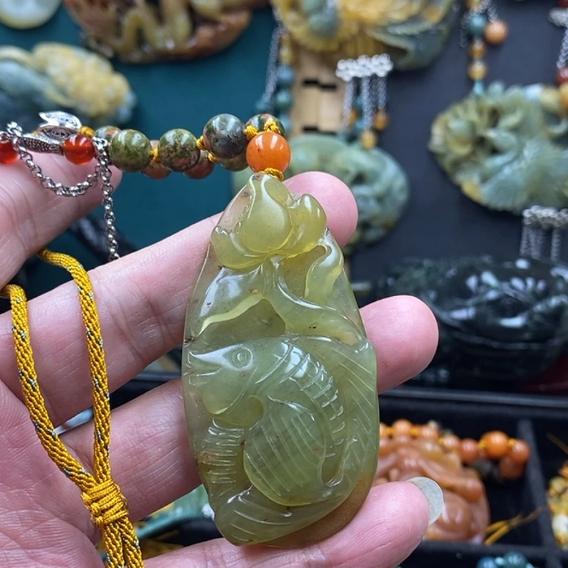 【闪购商品】蛇纹石玉未镶嵌吊坠