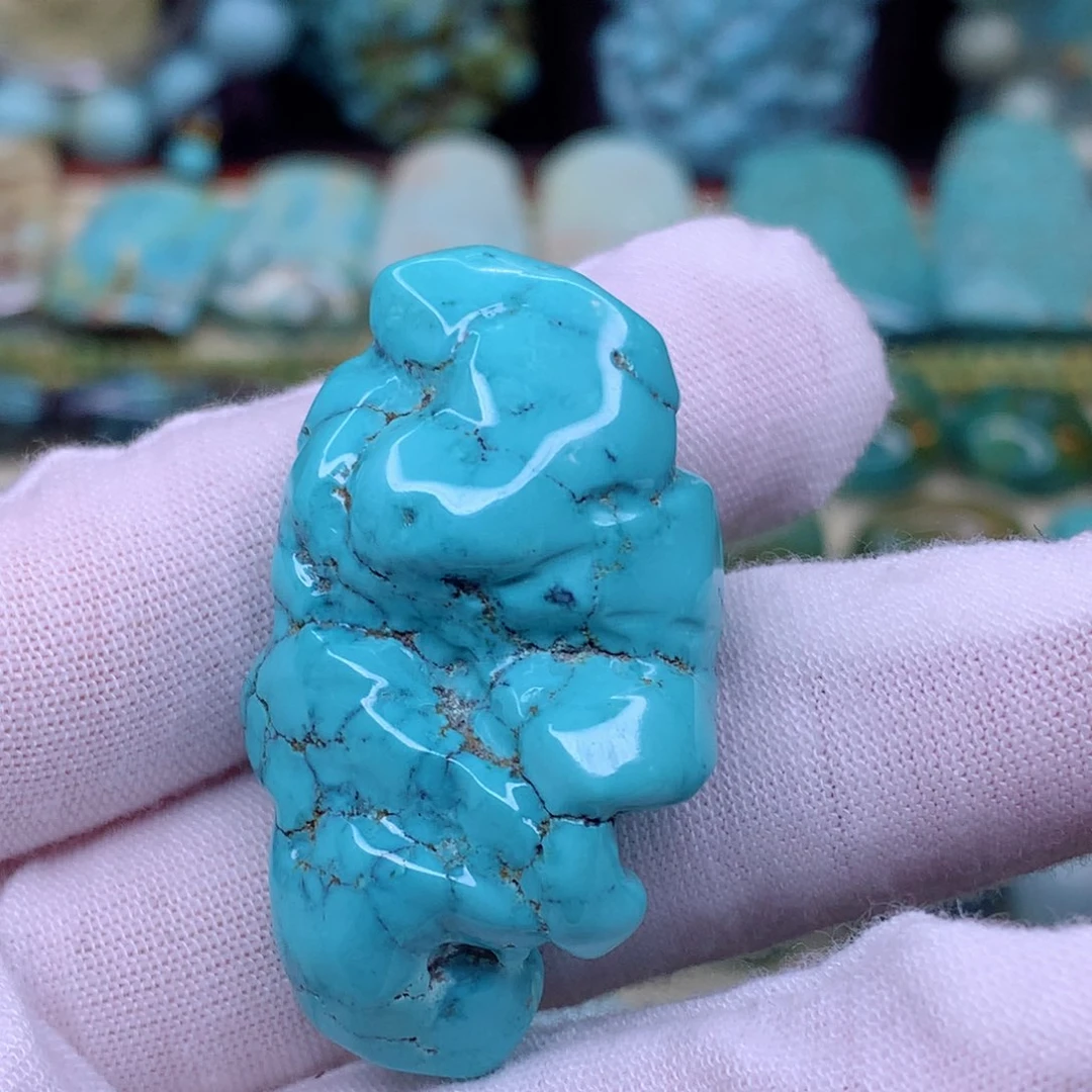 绿松石颈饰未镶嵌