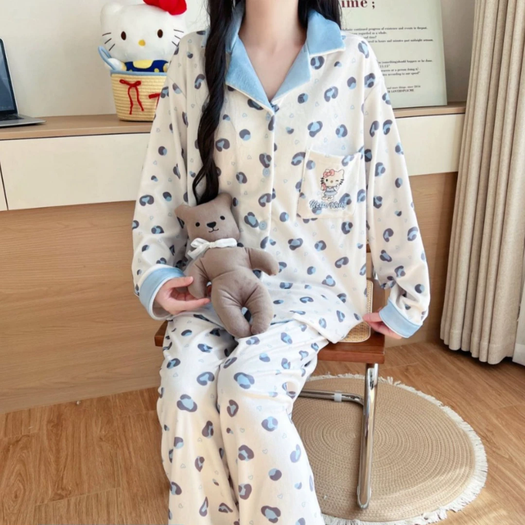 知莺海岛绒舒适保暖卡通秋冬新款休闲印花家居服套装65079