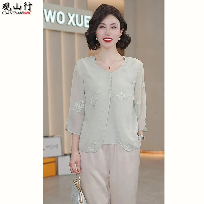 妈妈夏装T恤小衫2025新款中老年女宽松刺绣短袖洋气上衣两件套装