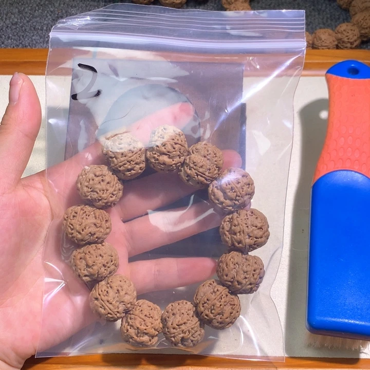 吊坠金刚菩提?****续2 ygghhghhjjk