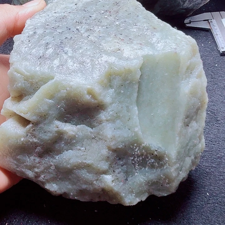 未镶嵌和田玉（糖玉）珠宝半成品