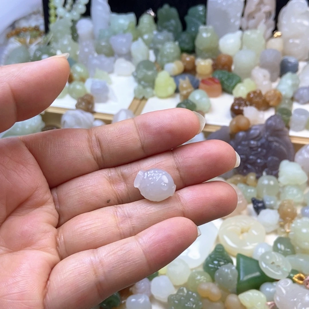 是***啊和田玉未镶嵌颈饰