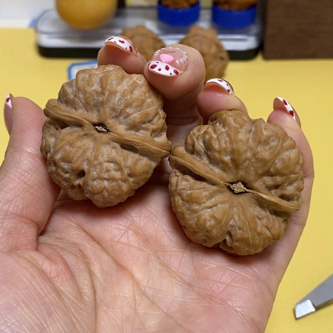 文玩核桃吊坠39，40蛙蛙（修尖棱，差尺）