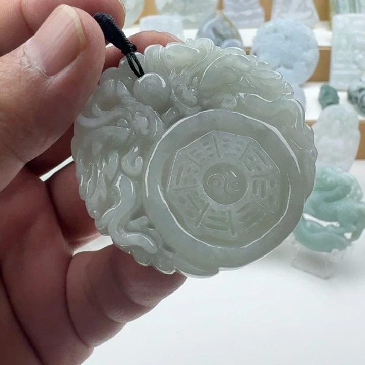 翡翠未镶嵌颈饰天然缅甸A货翡翠