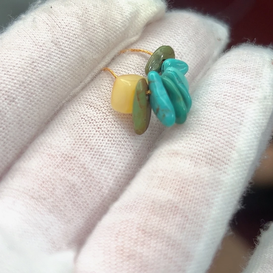 蜜蜡未镶嵌珠宝奇石