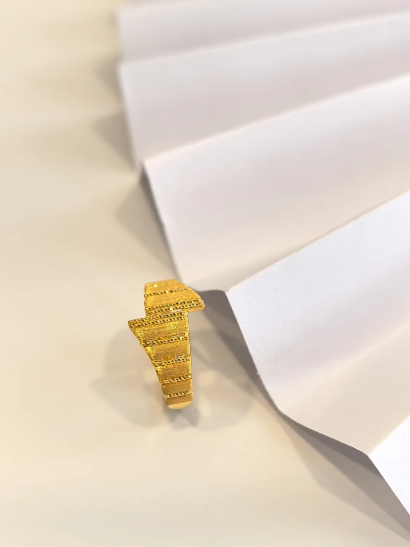 金囍库时尚黄金足金精品工艺双头拼接不规则开口可调节百搭戒指