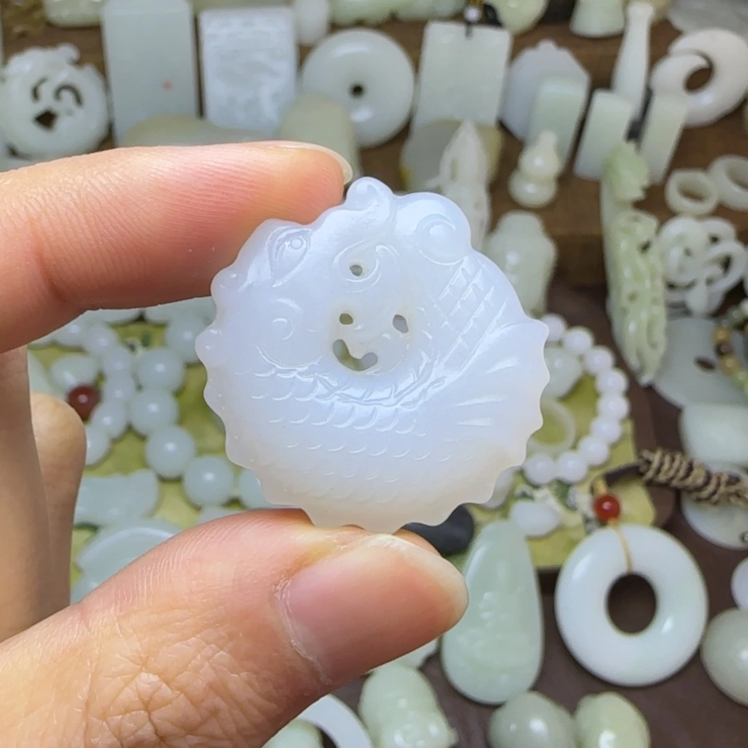 和田玉未镶嵌挂件