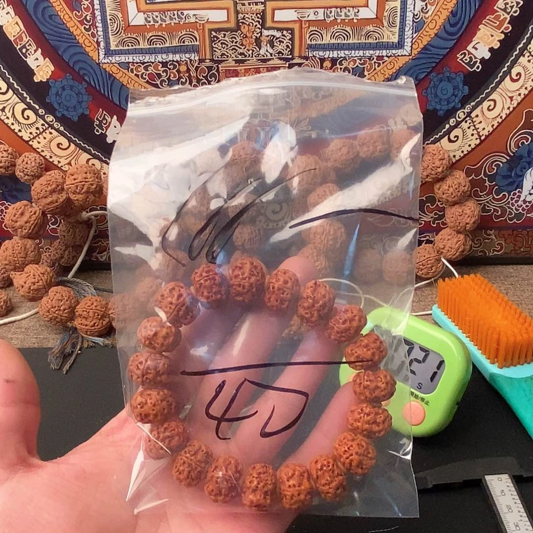吊坠金刚菩提?****丶40啊啊啊啊啊