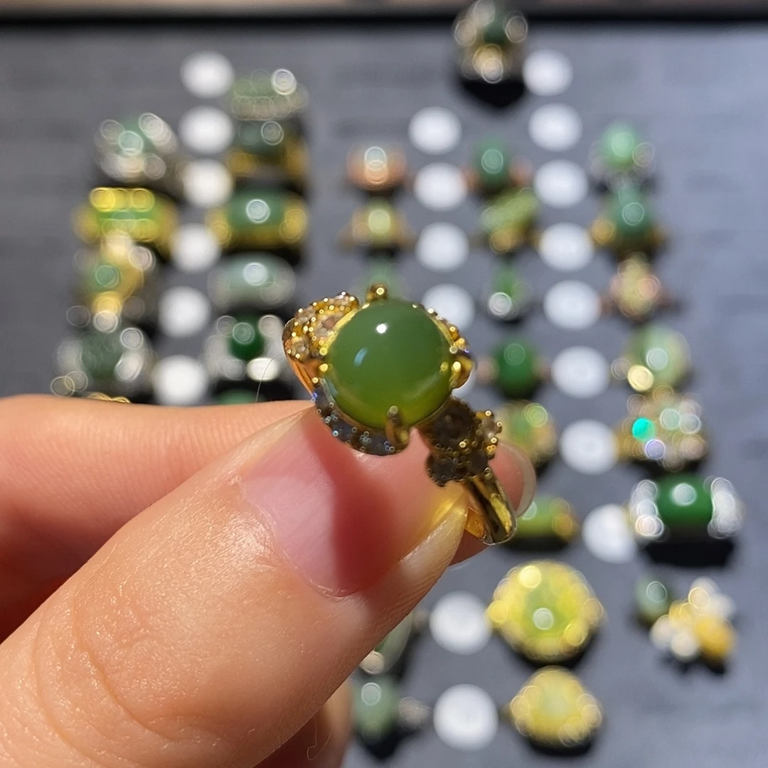 和田玉未镶嵌戒指