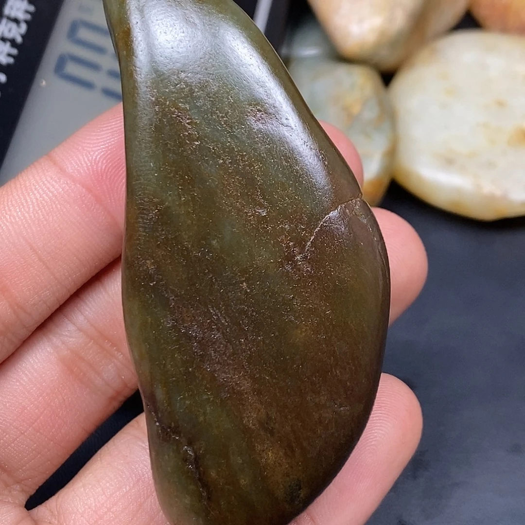 和田玉（糖玉）未镶嵌挂件