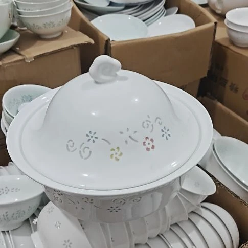 瓷玲珑七彩煲一个微瑕疵