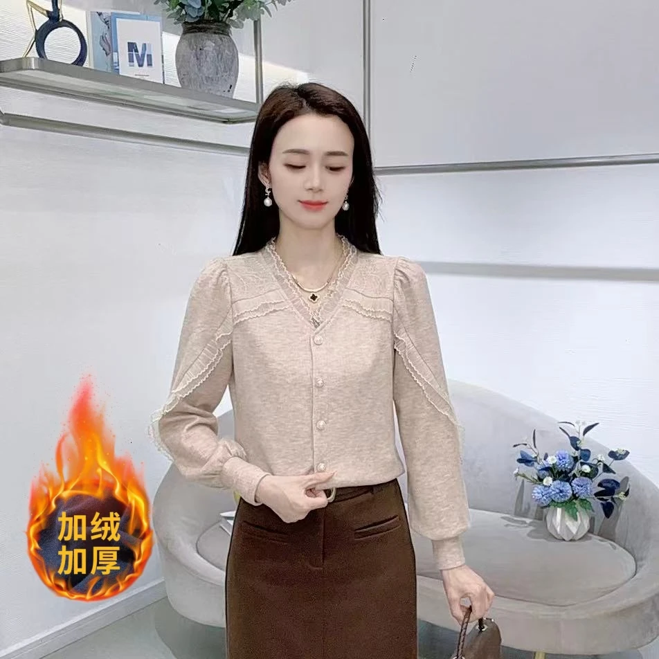 A9011时尚蕾丝花边拼接长袖新款减龄洋气V领显瘦百搭打底上衣