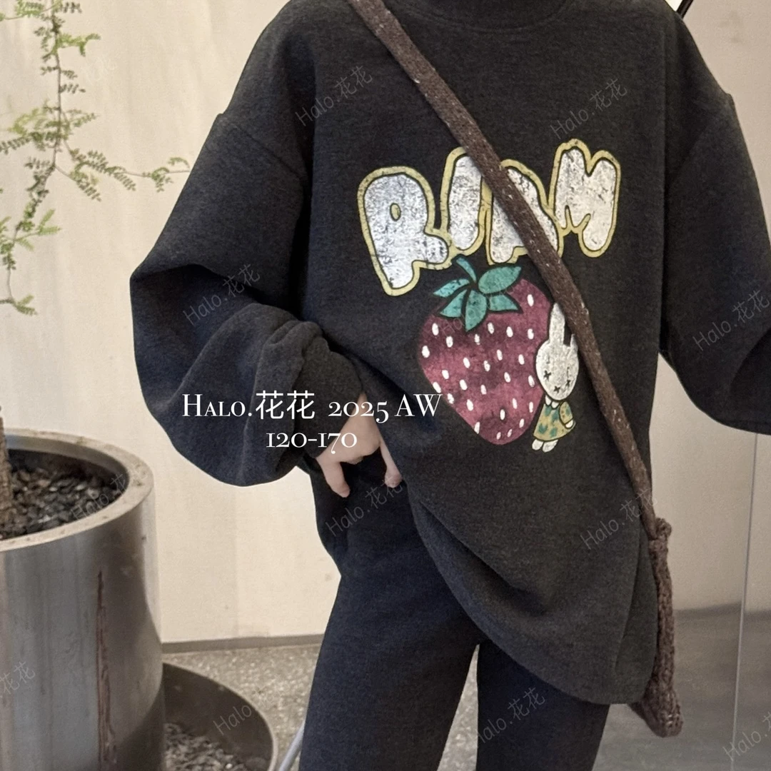 2106儿童草莓德绒T恤