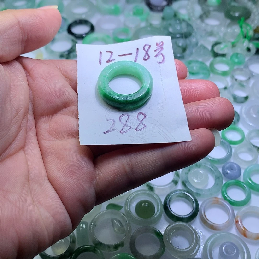 未镶嵌定制翡翠翡翠