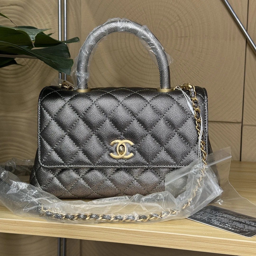 95新 Chanel/香奈儿 达达/香槟银Cocohandle小号23 （有卡）28开