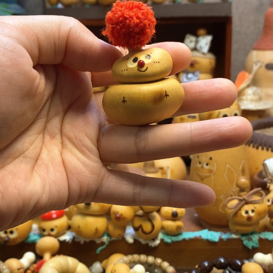 钱袋钱袋红毛球一一