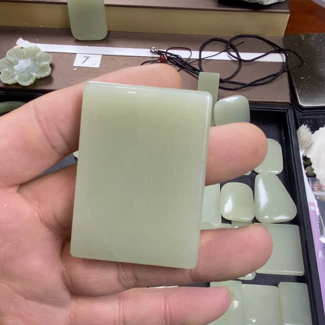 颈饰未镶嵌和田玉随**流017