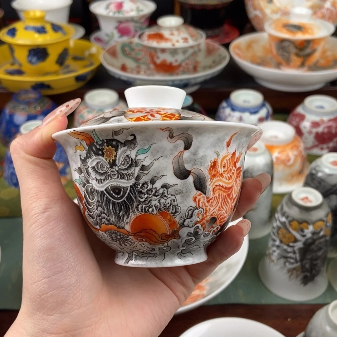 陶瓷的的设计师是一款