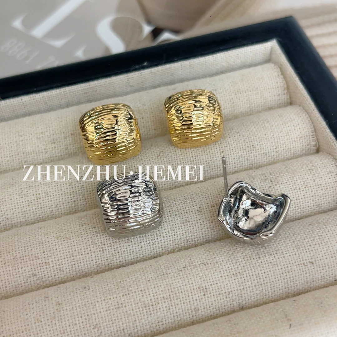 铜合金耳饰 （方形豆耳钉）时尚简约冷淡风复古法式