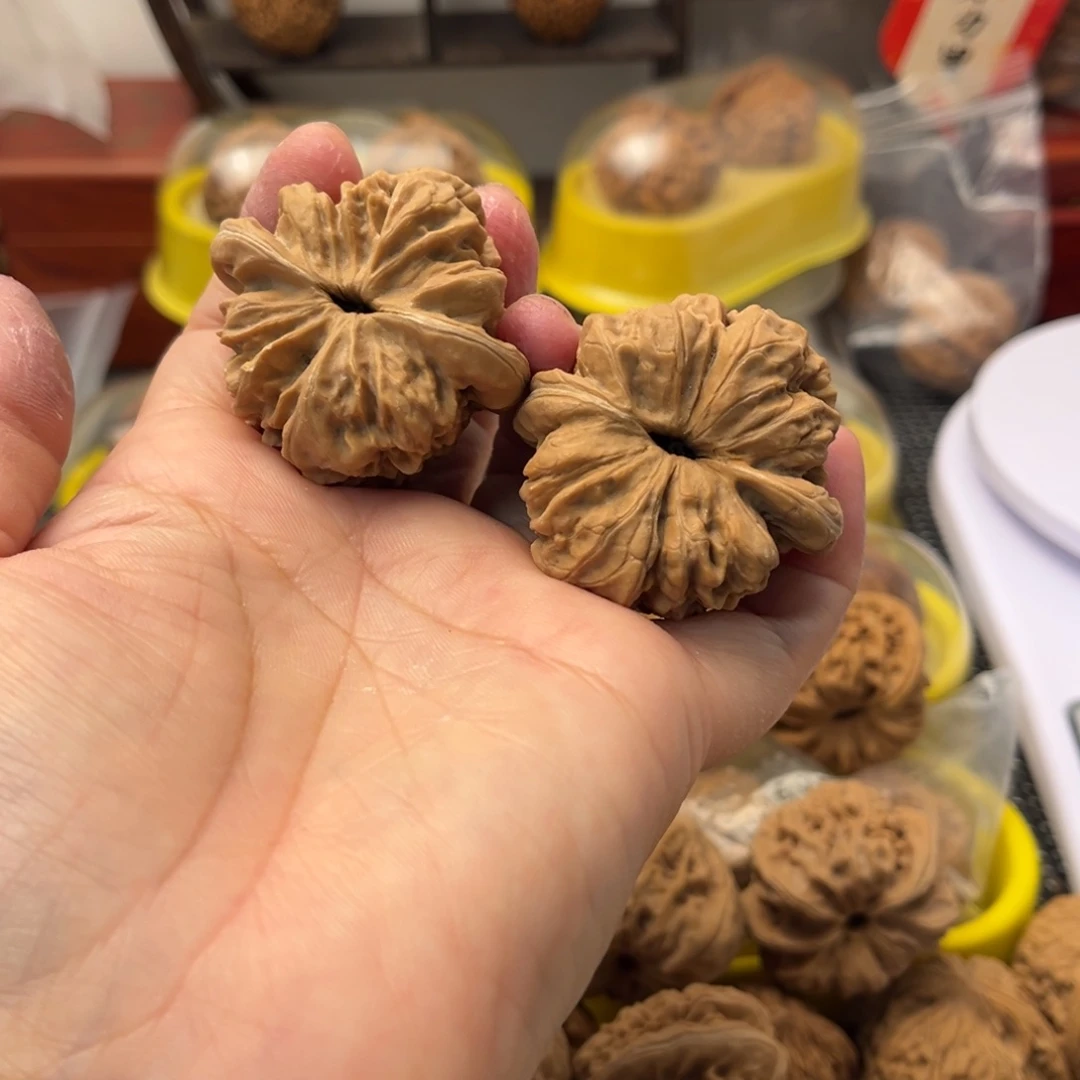 文玩核桃吊坠卢*达摩