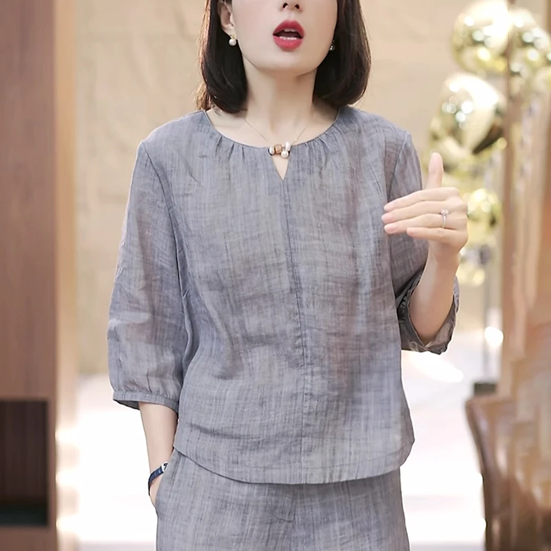 2025夏季新款灰色亚麻女V领苎麻衬衫高级感洋气减龄显瘦小衫上衣