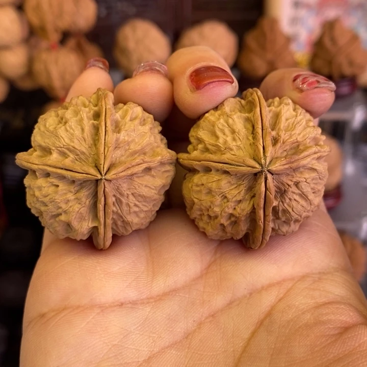 文玩核桃吊坠67练手四棱不退不换