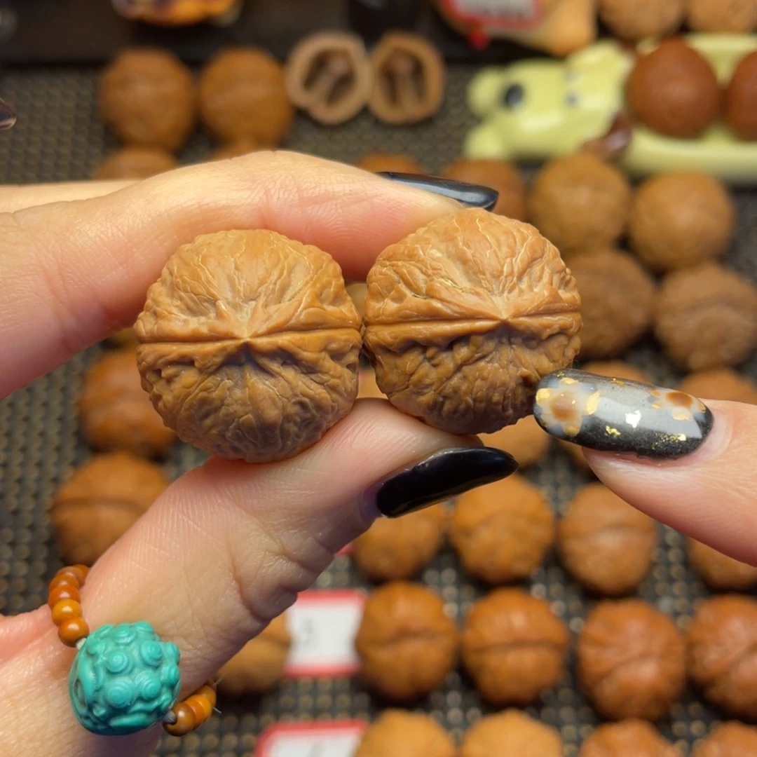 文玩核桃吊坠25尺全品闷尖蜜桃元宝0002