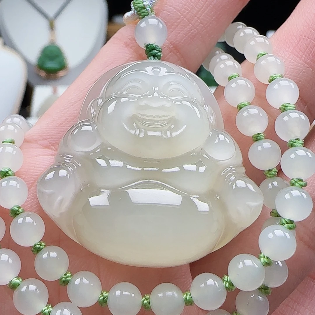 和田玉未镶嵌吊坠(赠链)