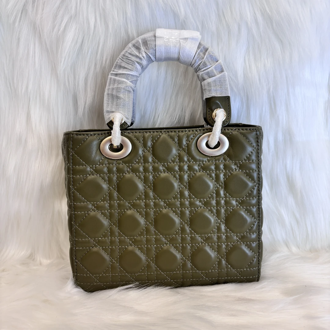 Laugh Queen手工打造真皮女士新款包10954 绿色 四格 20cm