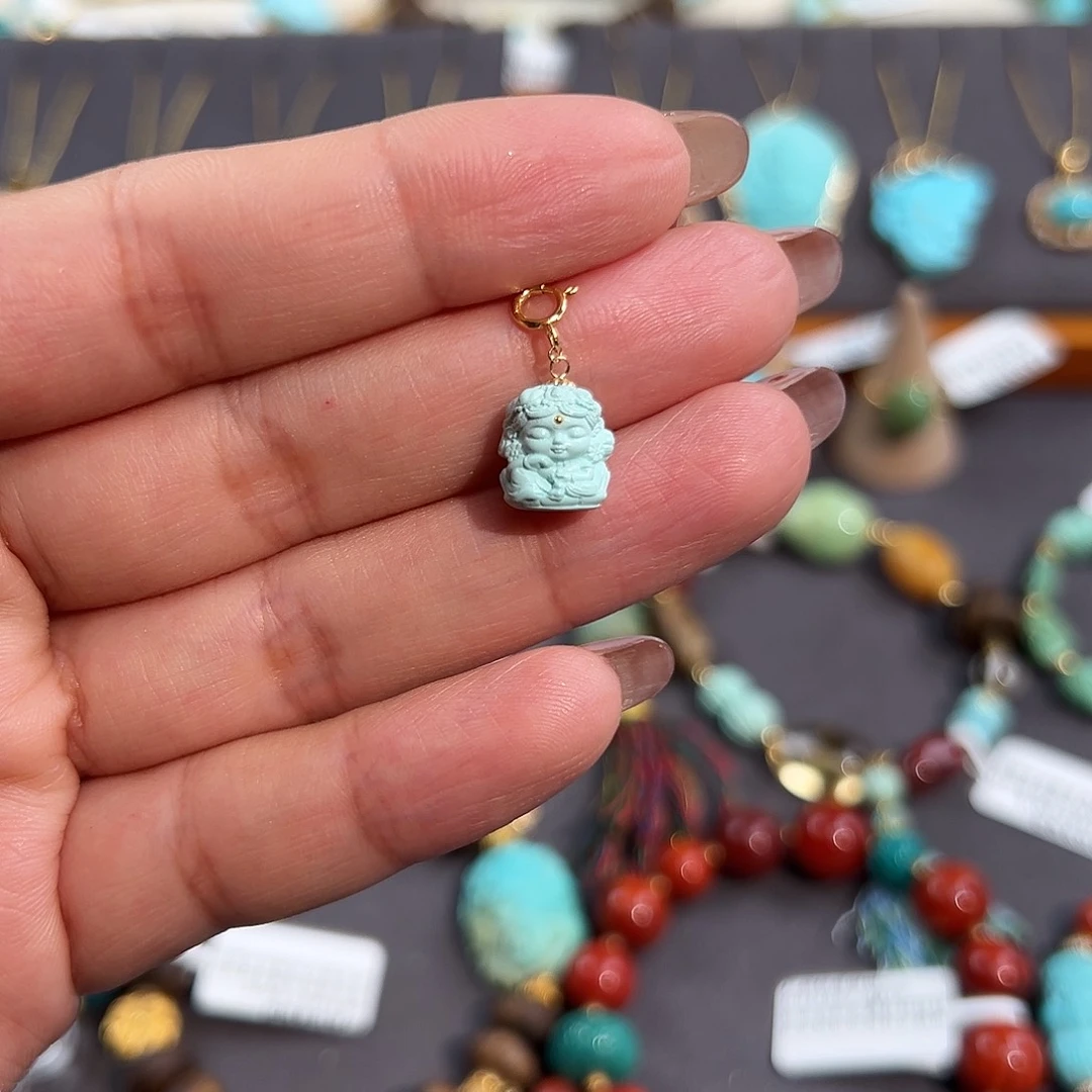 绿松石18K金镶嵌度母娘娘滴溜