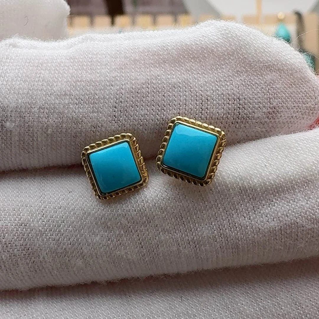 绿松石珠宝奇石18K金镶嵌