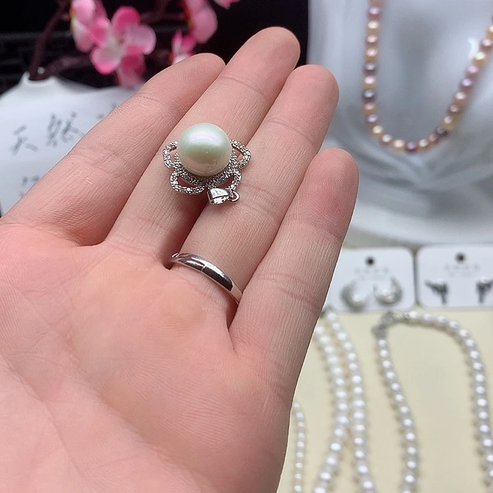 钛钢吊坠淡水珍珠